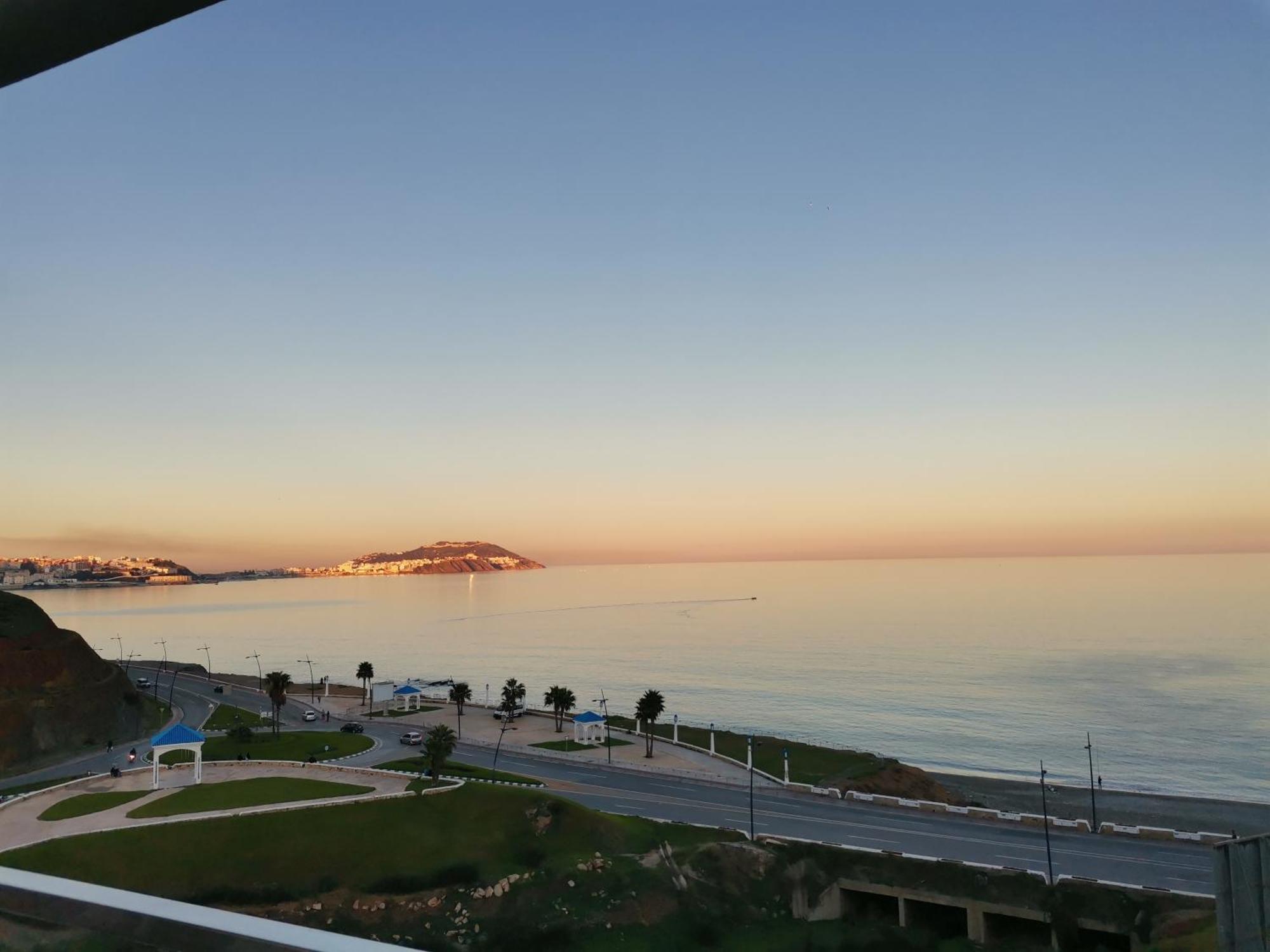 Appartf3 Vue Panoramique Sur Mer Residence Vista Del Mar Fnideq Ngoại thất bức ảnh
